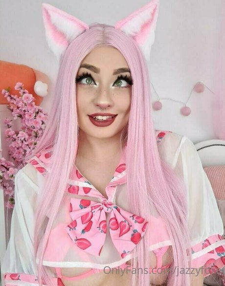 Jazzyfoxe model pornographic pics