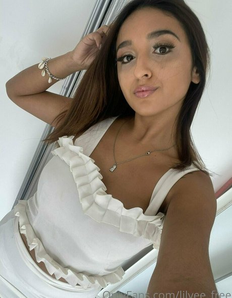 lilyee free adult model gallery