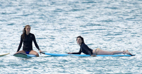 Annie Clark xxx model photo