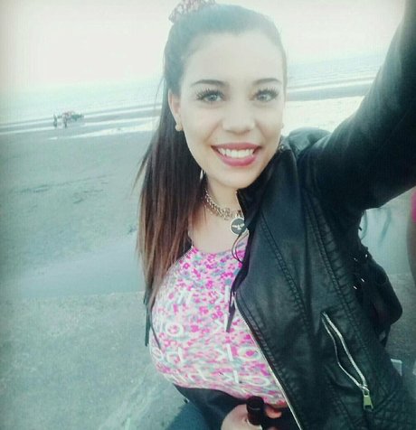 genesis18 naked star gallery