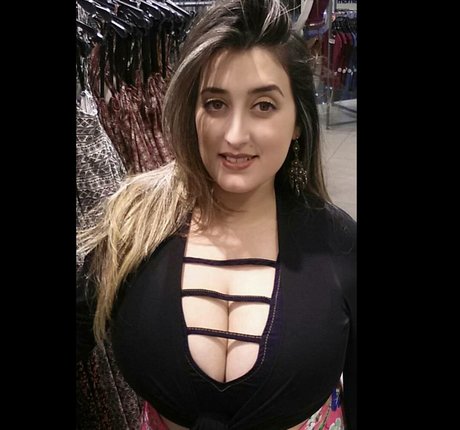 Michelly Rebechi naked pornstar pictures