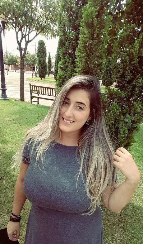 Michelly Rebechi nude actress gallery