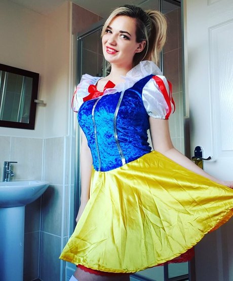 gassygirldolly perfect actress pictures