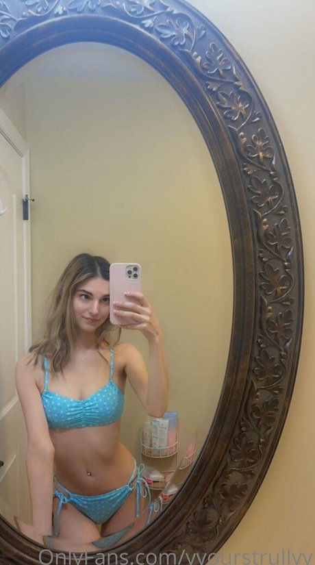 yyourstrullyy pornographic actress photos