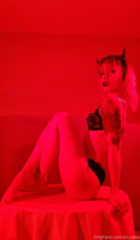 Ari cakes hd star photos