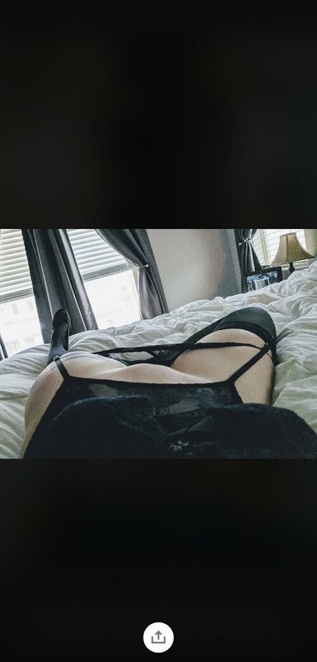 realpalesnowbunny model porn pic