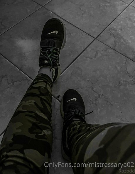 mistressarya02 pornstar free photos