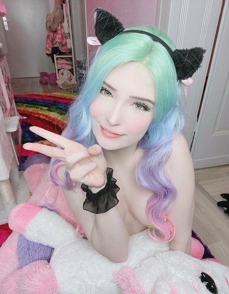 lealollyfree model nice photos