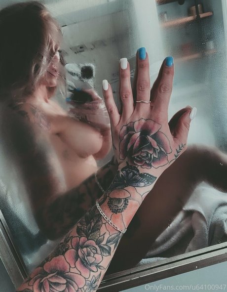 Megan Canell star hot pics