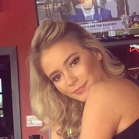 Avery T star free pic