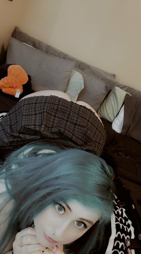 littlekittenn model adult photo