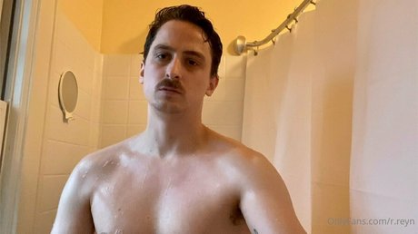 r reyn nice star photos