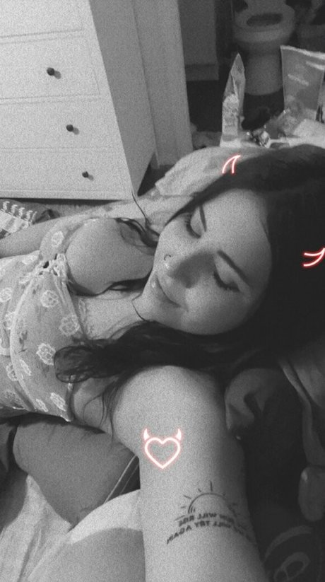 coralinebb exclusive pornstar picture