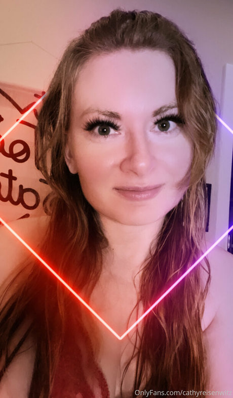 cathyreisenwitz star exclusive img