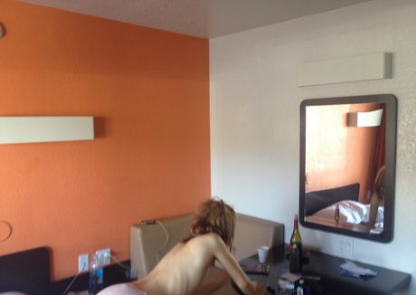 Emily Browning model pornographic photo