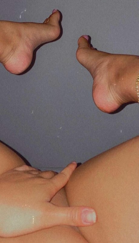 Ludmylla mnr model adult pictures