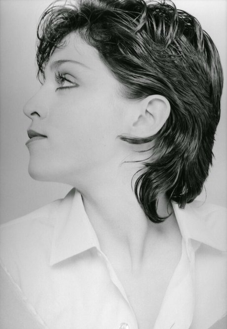 Madonna model top photo