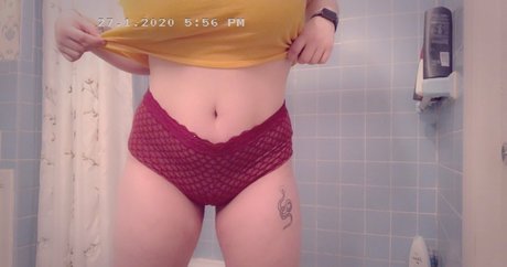 hannahbee840 sex model image