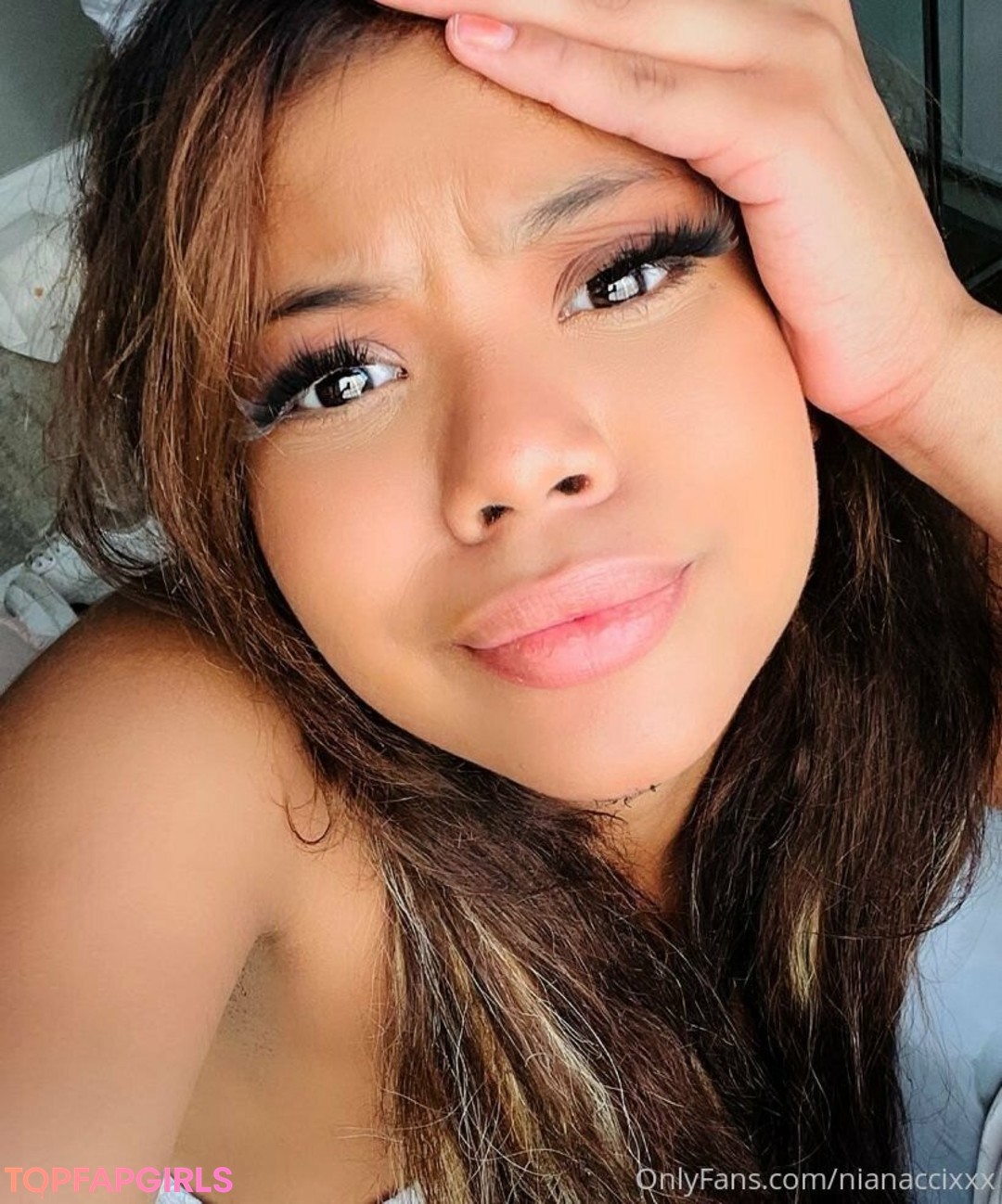 nianaccixxx model xxx pics