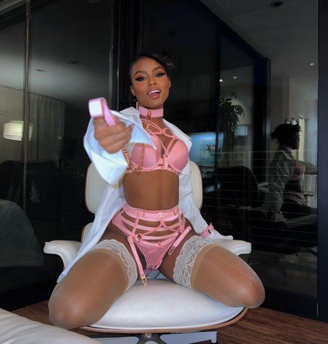 Madison Golden free pornstar gallery