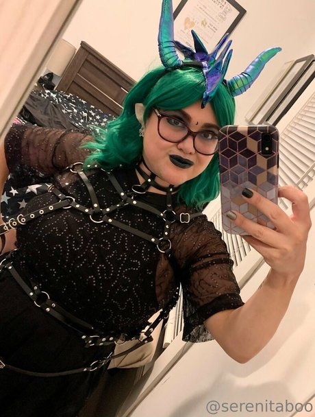 serenitaboo porn model photos