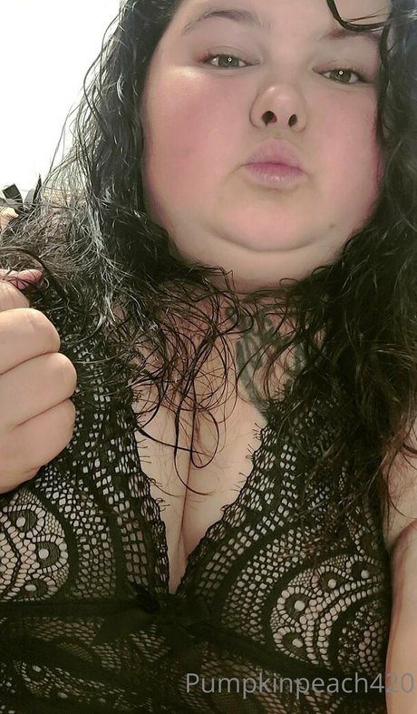 peachypumpkinn adult actress photos