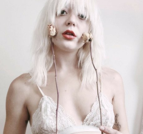 alittle vampy porn star photos