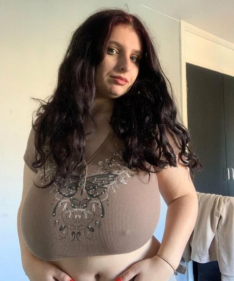 Jas ontop nude model images