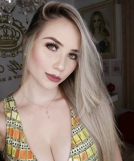 Marcelly Mello pornstar erotic galleries