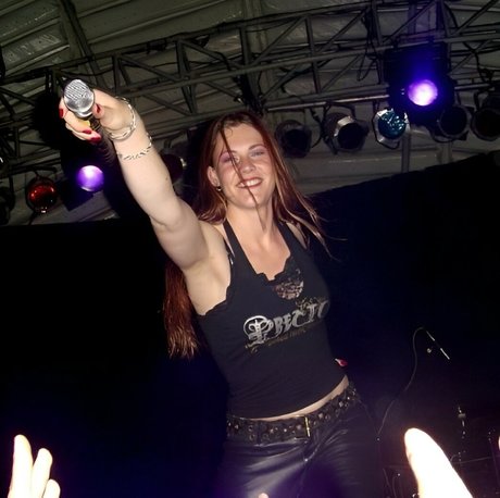 Floor Jansen model erotic pic