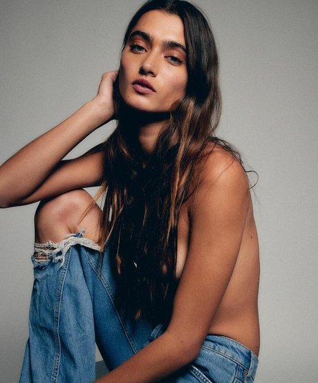 Lexi Bhardwaj star free picture