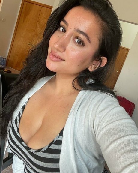 Nikki Geeks star nudes img