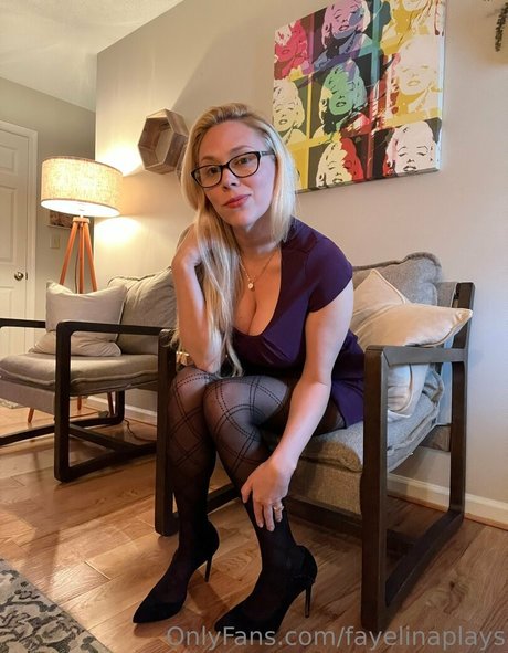 fayelinaplays exclusive star archive