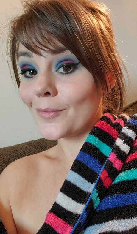 emberblazexxx pretty pornstar pic