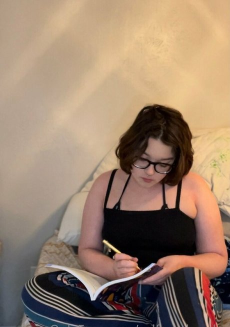 selfcarebrooke model naked photos