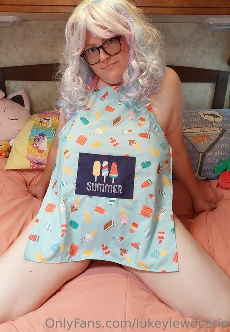 lukeylewdcario nude actress picture