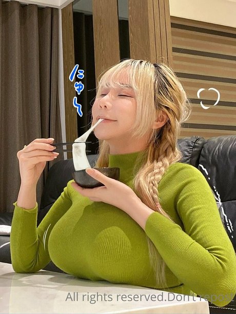 janielin pornstar pretty pic