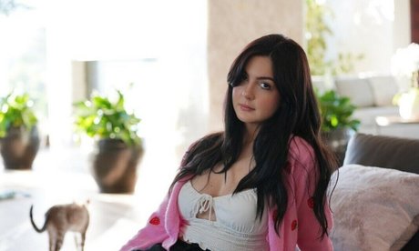 Bnans sexy star image