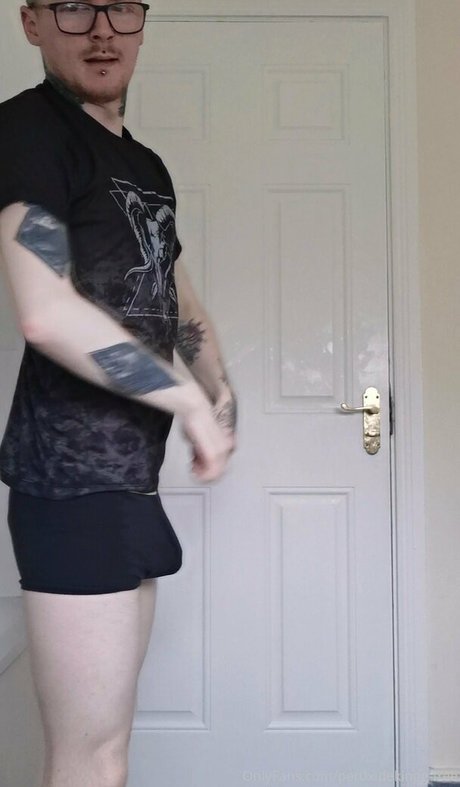 per0xidekingg free xxx pornstar image