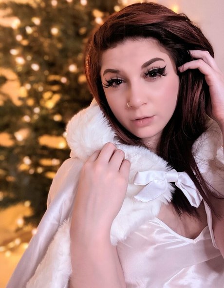 itsdollymattel porn actress picture