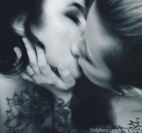 Satanslilslut6969 sexy pornstar photos