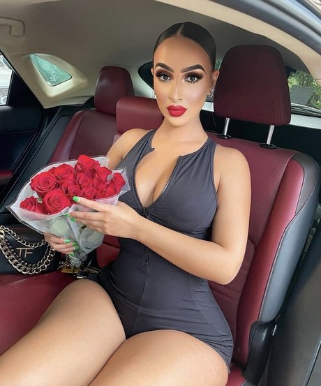 Omaima Benamre star hd gallery