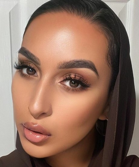 Omaima Benamre star nude image