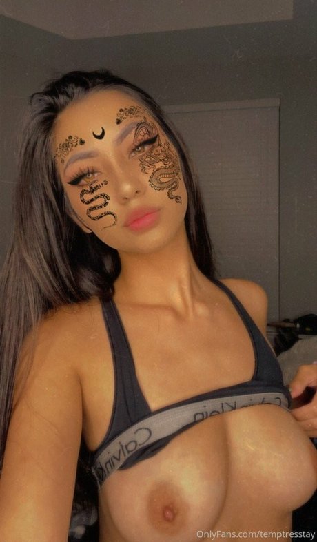 Lil Asian Princess hot pornstar photos