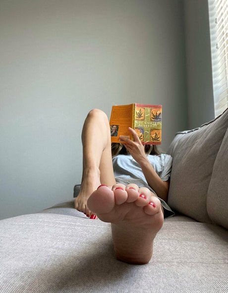 Itsnatysfeet star nudes gallery