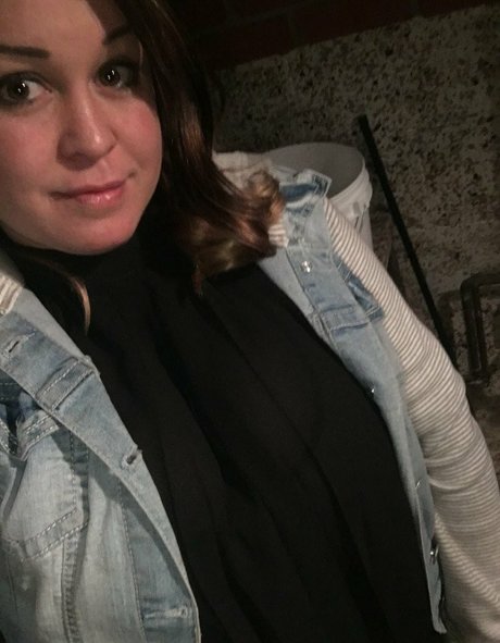 Brandy Talore model hot pics