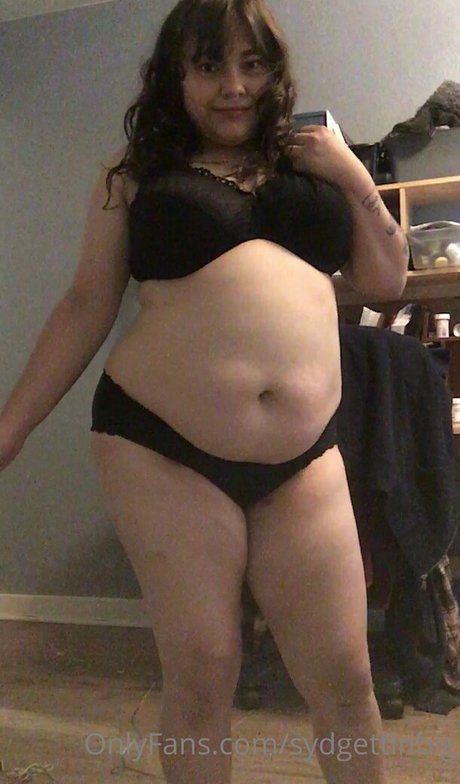 sydgettinbig pornstar adult pictures