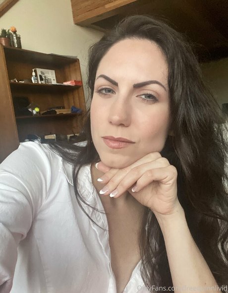 freequinnlivid pretty actress picture