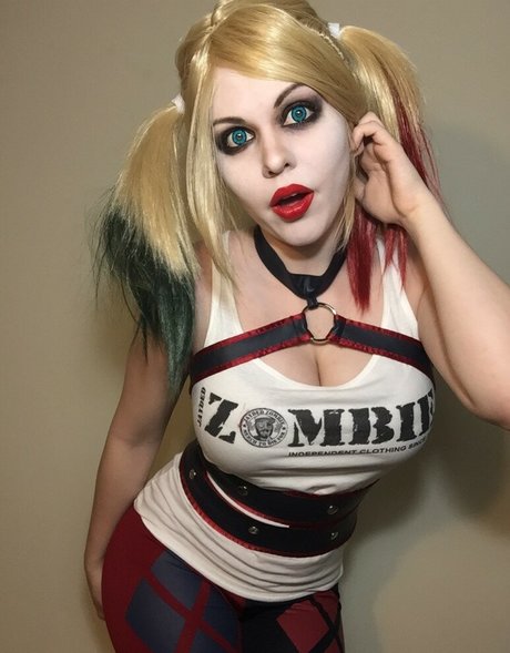 Abi Aikou perfect actress pics