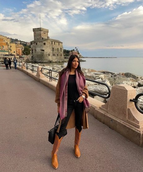 Valentina Venturi actress archive